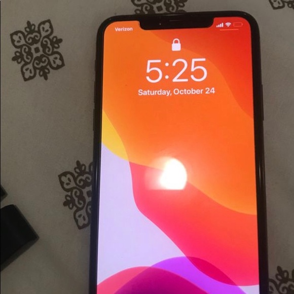 IPhone11 pro max - Picture 2 of 4